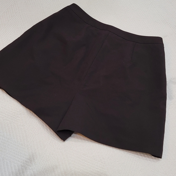 ASOS pleated highrise flowy black shorts - Picture 8 of 12